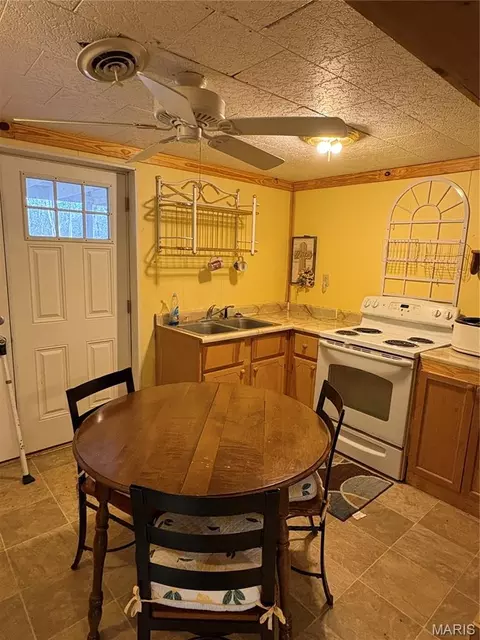 Kitchen - 29623 State Highway C, Potosi, MO 63664 photo 3 of 3