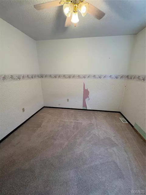 Bedroom - 29623 State Highway C, Potosi, MO 63664 photo 6 of 8