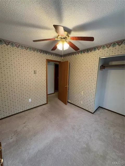 Bedroom - 29623 State Highway C, Potosi, MO 63664 photo 1 of 8