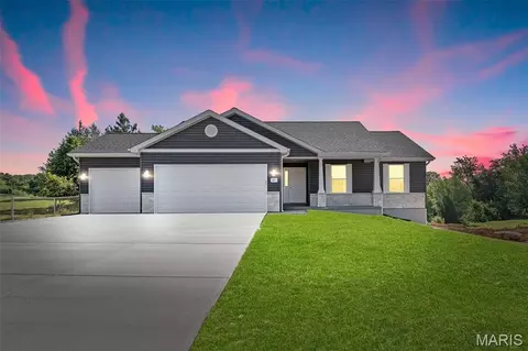 1019 Samwise St, Wright City, MO 63390