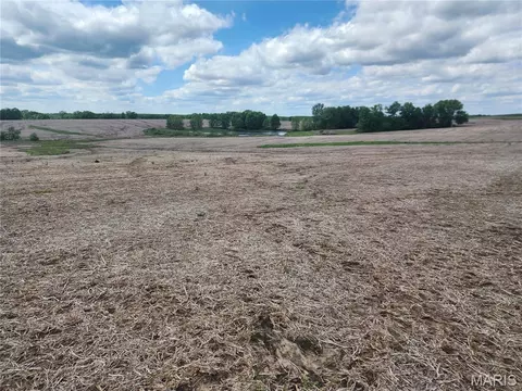 167 Cr 1145, Huntsville, MO 65259