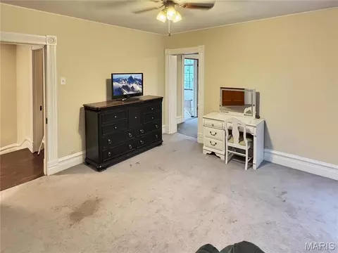 Bedroom - 405 Cedar St, Washington, MO 63090 photo 5 of 11