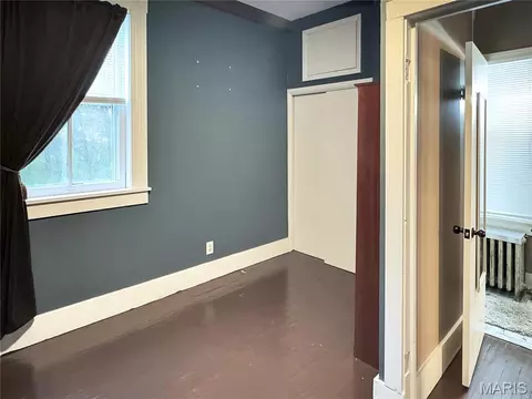Bedroom - 405 Cedar St, Washington, MO 63090 photo 2 of 11