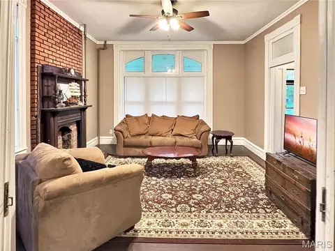 Living - 405 Cedar St, Washington, MO 63090 photo 6 of 6