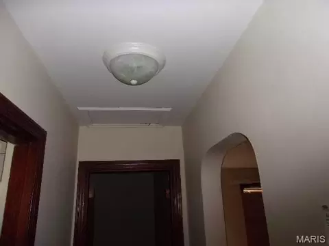 Entry Way - 9920 Diamond Dr, Saint Louis, MO 63137 photo 1 of 1