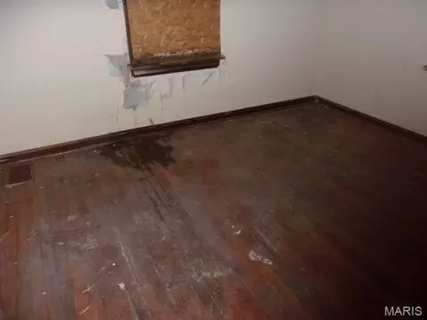 Other - 9920 Diamond Dr, Saint Louis, MO 63137 photo 3 of 6