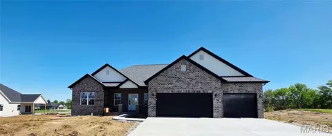 433 Briarberry Dr, Shiloh, IL 62221