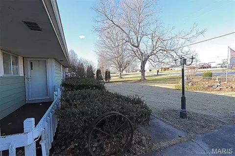 Exterior - 5049 State Highway 72, Jackson, MO 63755 photo 16 of 26