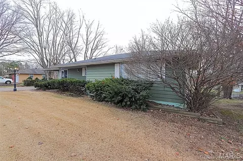 Exterior - 5049 State Highway 72, Jackson, MO 63755 photo 3 of 26