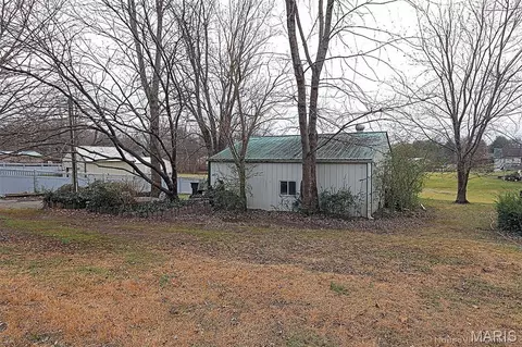 Exterior - 5049 State Highway 72, Jackson, MO 63755 photo 9 of 26