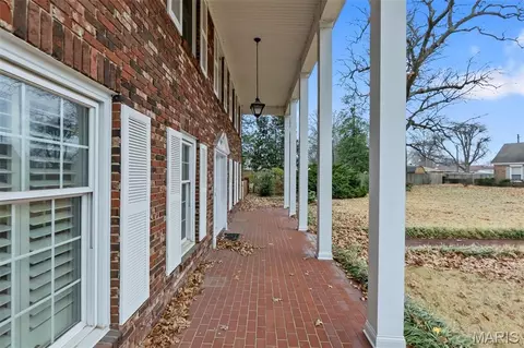 Exterior - 1111 White Oak Pl, Kennett, MO 63857 photo 3 of 10