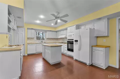Kitchen - 1111 White Oak Pl, Kennett, MO 63857 photo 1 of 4