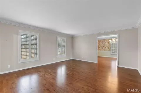 Living - 1111 White Oak Pl, Kennett, MO 63857 photo 2 of 5