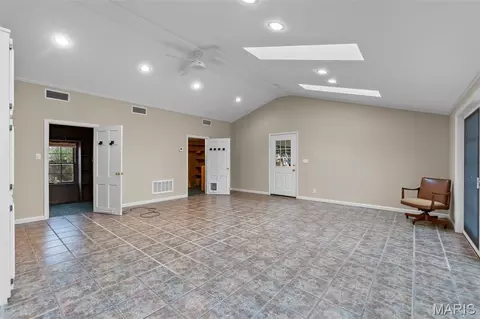 Other - 1111 White Oak Pl, Kennett, MO 63857 photo 5 of 10
