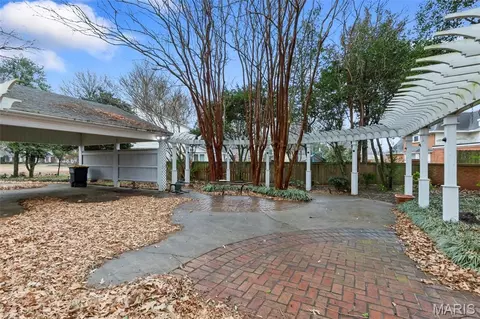 Exterior - 1111 White Oak Pl, Kennett, MO 63857 photo 6 of 10