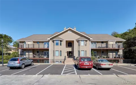 4501 Eli Dr #K, Saint Louis, MO 63128