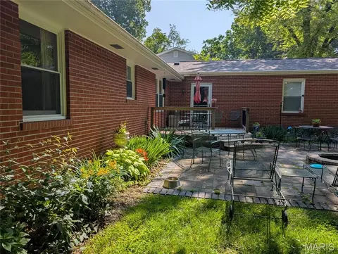 Exterior - 426 Darst Rd, Ferguson, MO 63135 photo 14 of 14