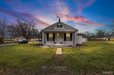 801 S Borders Ave, Marissa, IL 62257