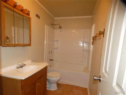 Bath - 409 E Mound St, Sparta, IL 62286 photo 1 of 1