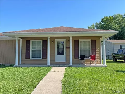 Exterior - 409 E Mound St, Sparta, IL 62286 photo 4 of 4