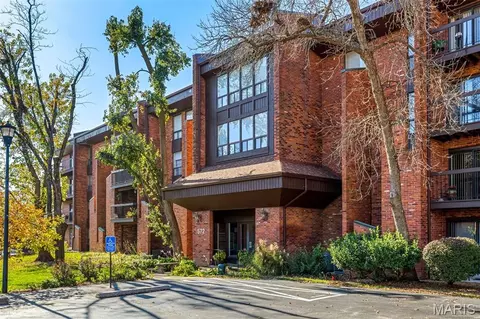 572 Coeur De Royale Dr #306, Saint Louis, MO 63141