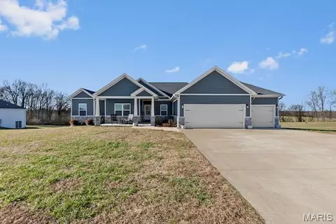 519 Lakeview Xing, Cape Girardeau, MO 63701