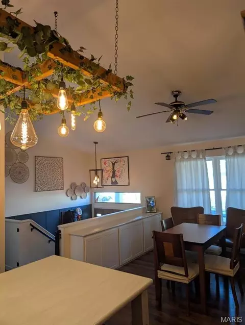 Dining - 516 Sunward Dr, O'fallon, MO 63368 photo 3 of 3