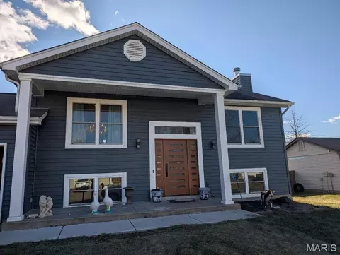 Exterior - 516 Sunward Dr, O'fallon, MO 63368 photo 2 of 11