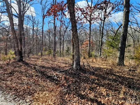 3939 Redbud Dr, Catawissa, MO 63015