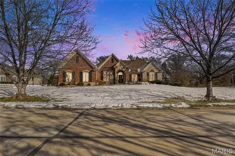 249 Dardenne Farms Dr, Saint Charles, MO 63304