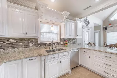 Kitchen - 0 142e-2a, Doniphan, MO 63935 photo 7 of 8