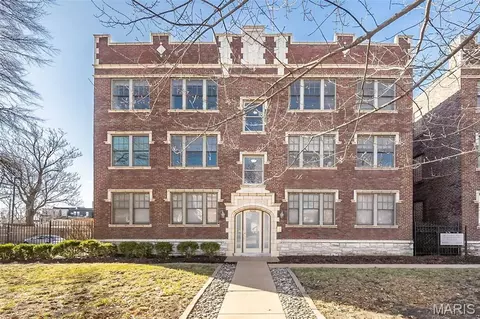 4220 Mcpherson Ave #304, Saint Louis, MO 63108