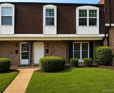 846 Dumont Pl, Saint Louis, MO 63125