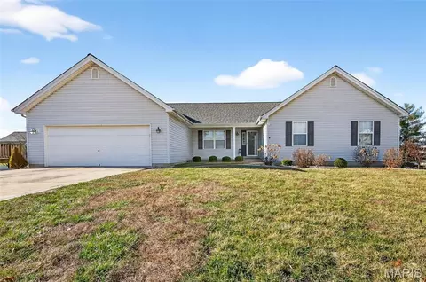 940 Hampshire Heath Dr, Dardenne Prairie, MO 63368