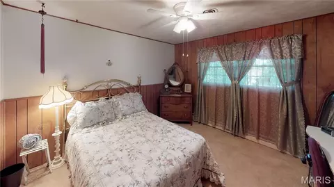 Bedroom - 109 Maple St, Benld, IL 62009 photo 6 of 6