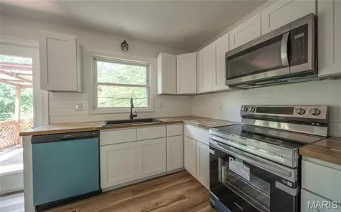 Kitchen - 12255 County Road 2050, Rolla, MO 65401 photo 2 of 2