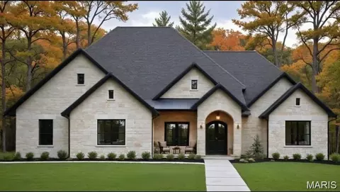 2335 Staunton Rd, Troy, IL 62294