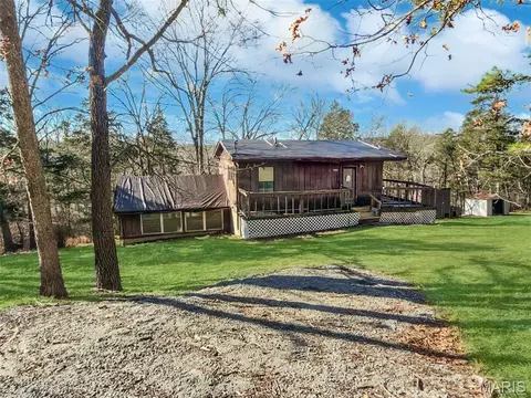 12599 Maple Dr, Sainte Genevieve, MO 63670