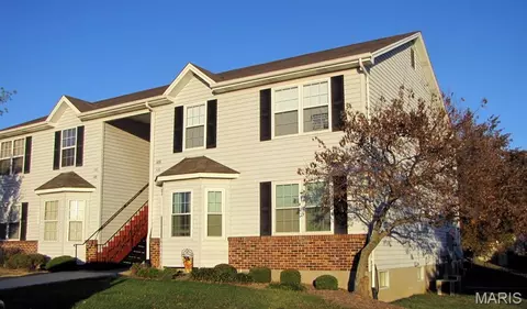 1428 Surrey Ln #D, St. Peters, MO 63304