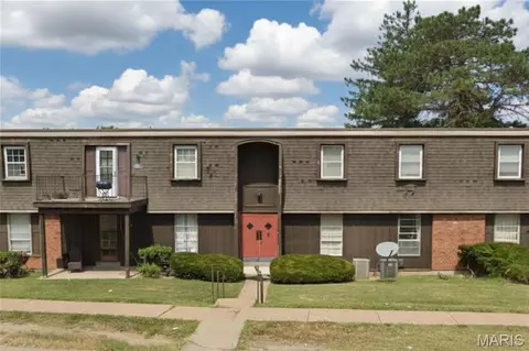 6683 Parker Rd #B, Florissant, MO 63033