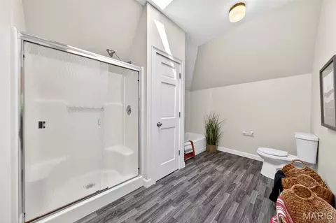 Bath - 17472 Thunder Valley Dr, Wildwood, MO 63025 photo 9 of 12