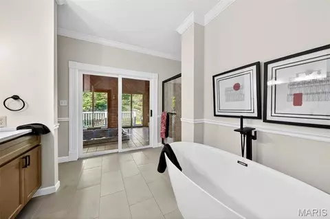 Bath - 17472 Thunder Valley Dr, Wildwood, MO 63025 photo 2 of 12