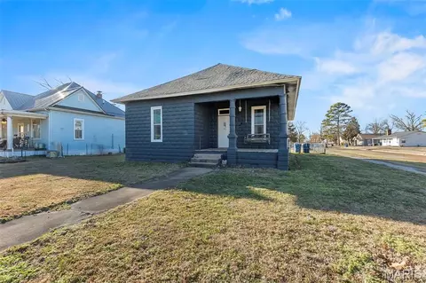 Exterior - 201 S 3rd St, Chaffee, MO 63740 photo 2 of 5