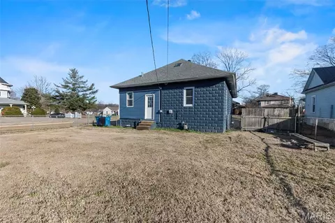 Exterior - 201 S 3rd St, Chaffee, MO 63740 photo 5 of 5