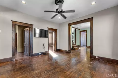 Living - 201 S 3rd St, Chaffee, MO 63740 photo 2 of 3