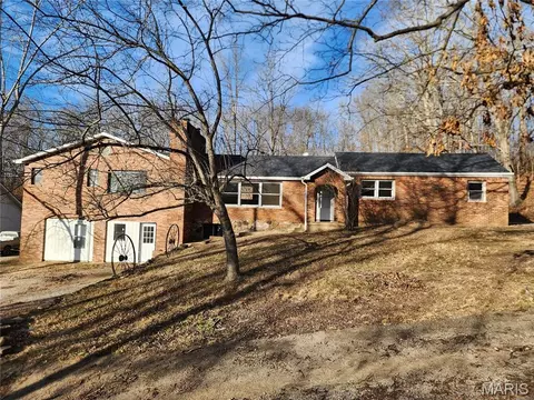 138 Mulberry St, Greenville, MO 63944