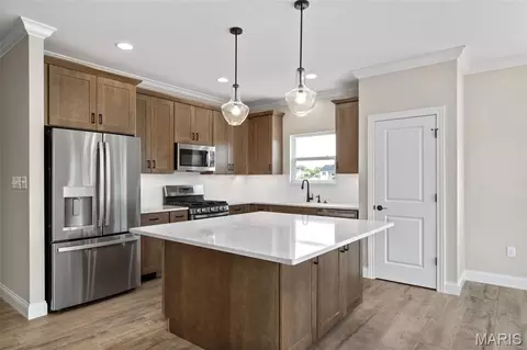 Kitchen - 2 Maple Expanded At Windswept, Eureka, MO 63025 photo 2 of 3