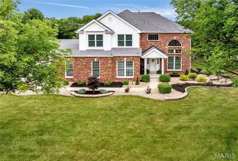 123 Townview Dr, Wentzville, MO 63385