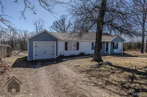 22818 Spruce Rd, Waynesville, MO 65583