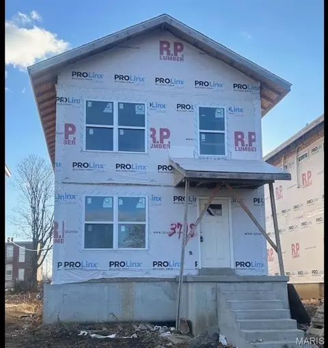 3720 Hebert St, Saint Louis, MO 63107